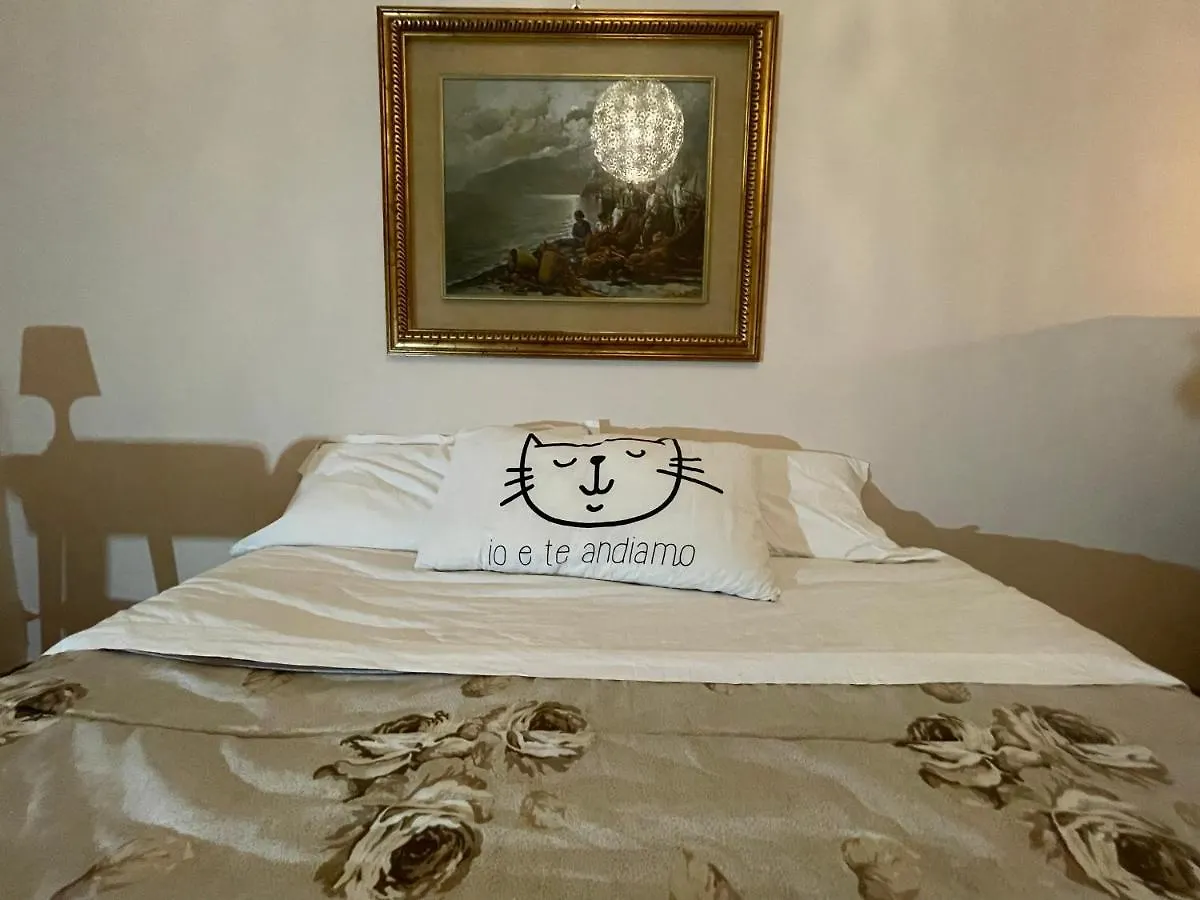 Paradise Rooms - Brignole Station Genua Gasthof