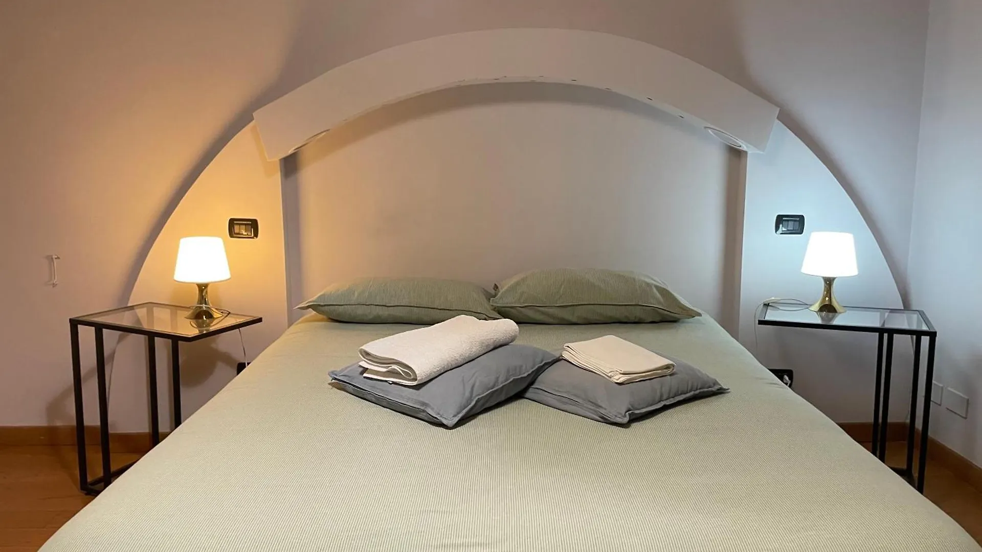 Paradise Rooms - Brignole Station Gênes Maison d'hôtes
